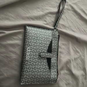Nice Guess purse